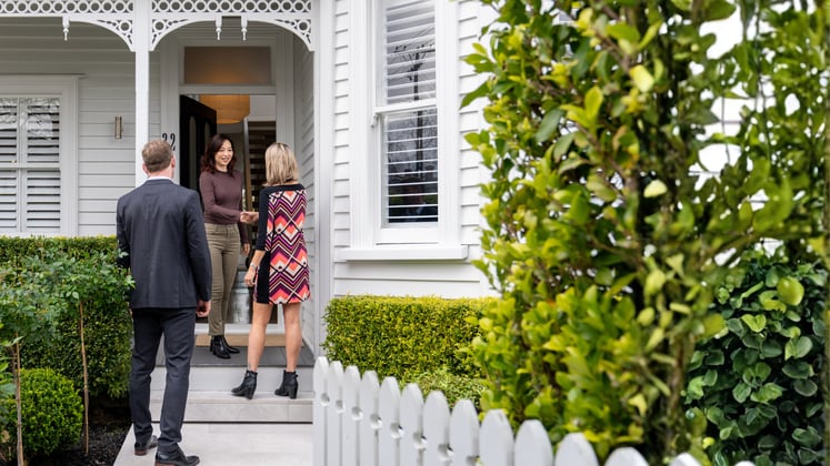 Multistep Appraisal Form Background Image_Agents with vendors